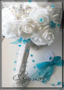 Сватбен букет в тюркоазено от Charmybride